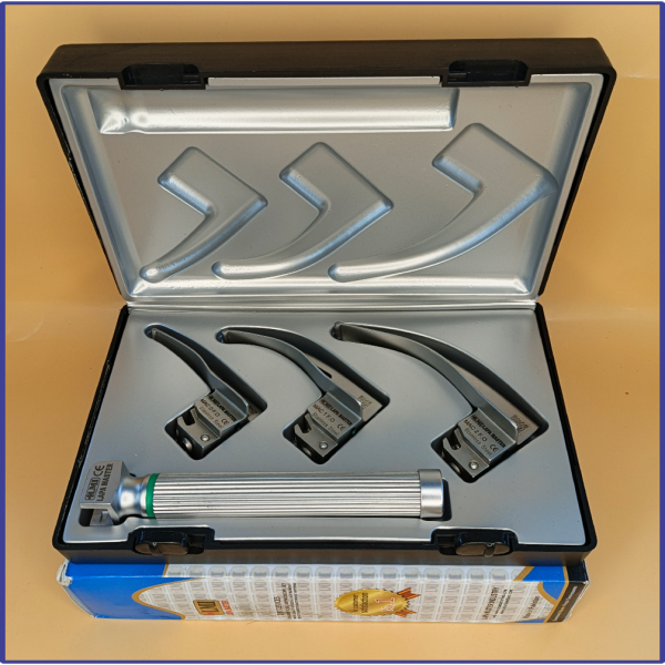 Laryngoscope Macintosh Fiber Optic 3 Blade 0-1-2 Set Child Handle Premium Quality Plastics Box Blister Packing Sliver Gary Colour into Lapa Boxboard Box Packed